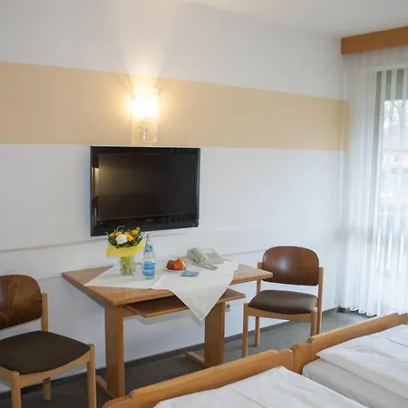 Hotel Am Regenbogen 2*