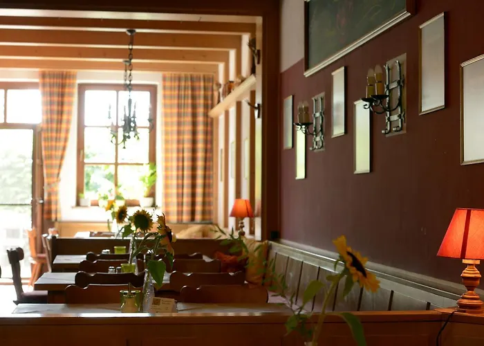 Am Regenbogen Hotel 2*