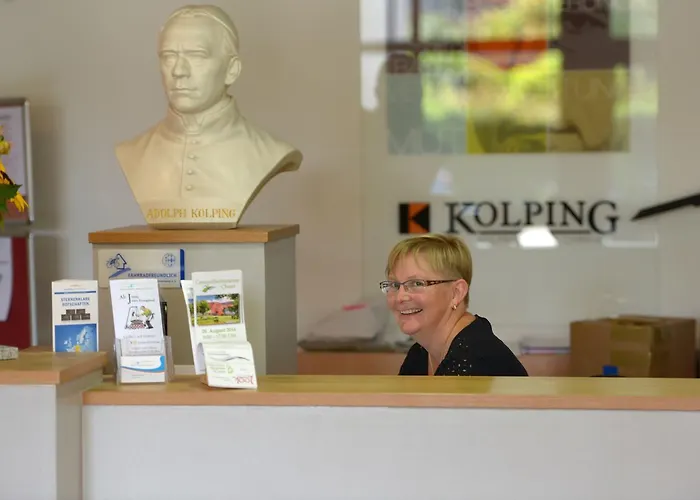 Am Regenbogen 酒店 2*